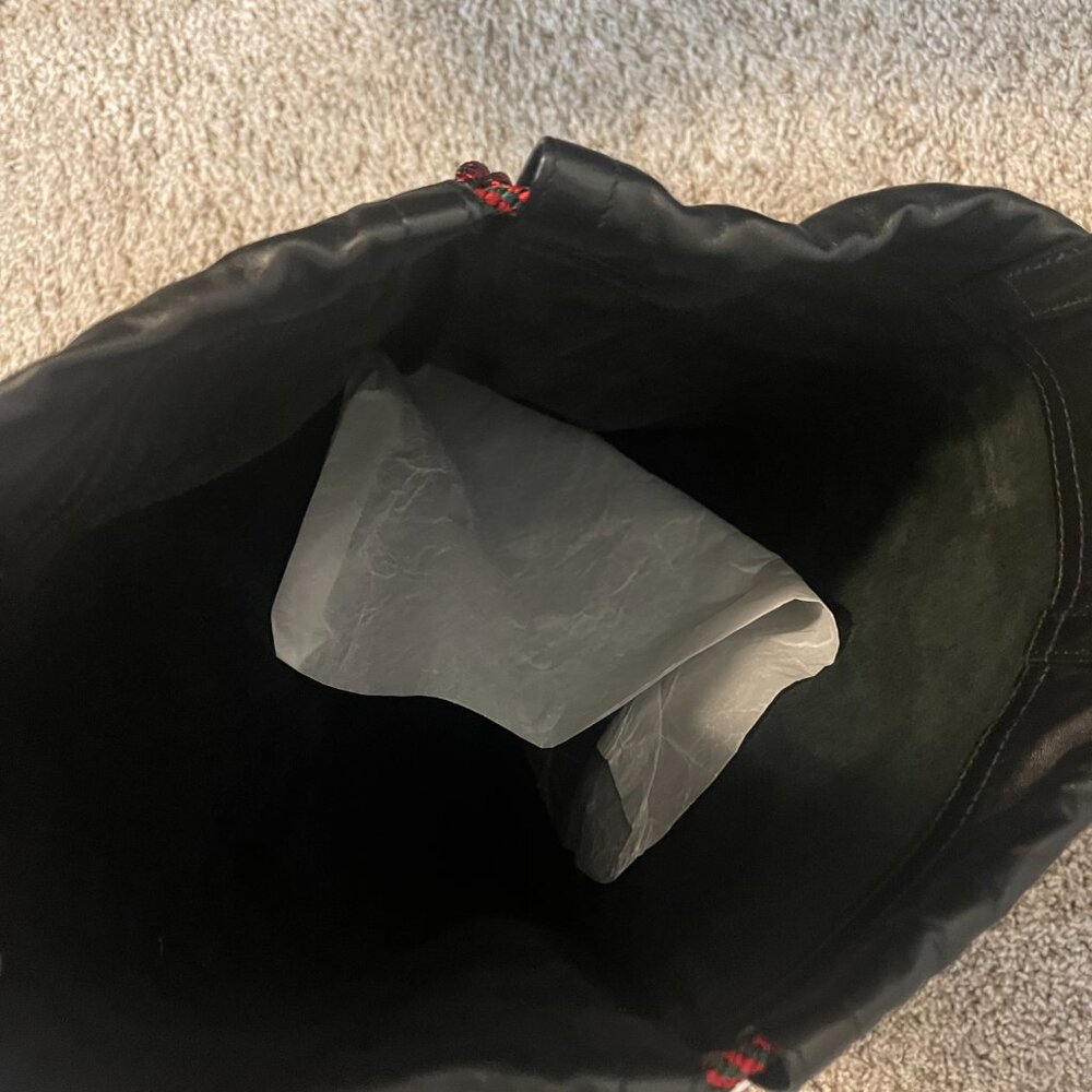 Gucci Logo Drawstring Backpack - Picture 3 of 7